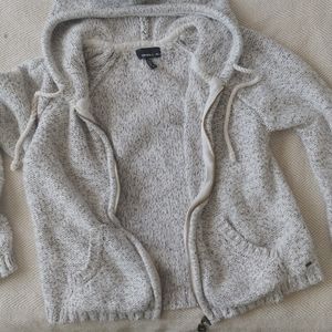 Soft and warm O'Neill woven zip up hoodie
